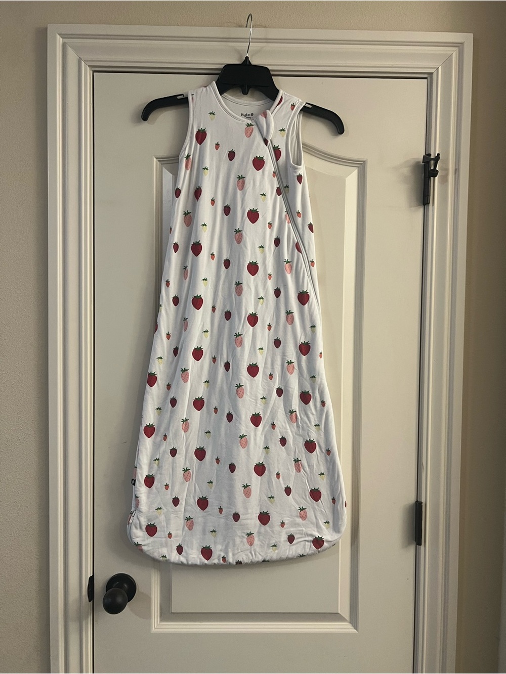 Kyte BABY White Sleeveless Sleep Sack Dress with Red Strawberry Print